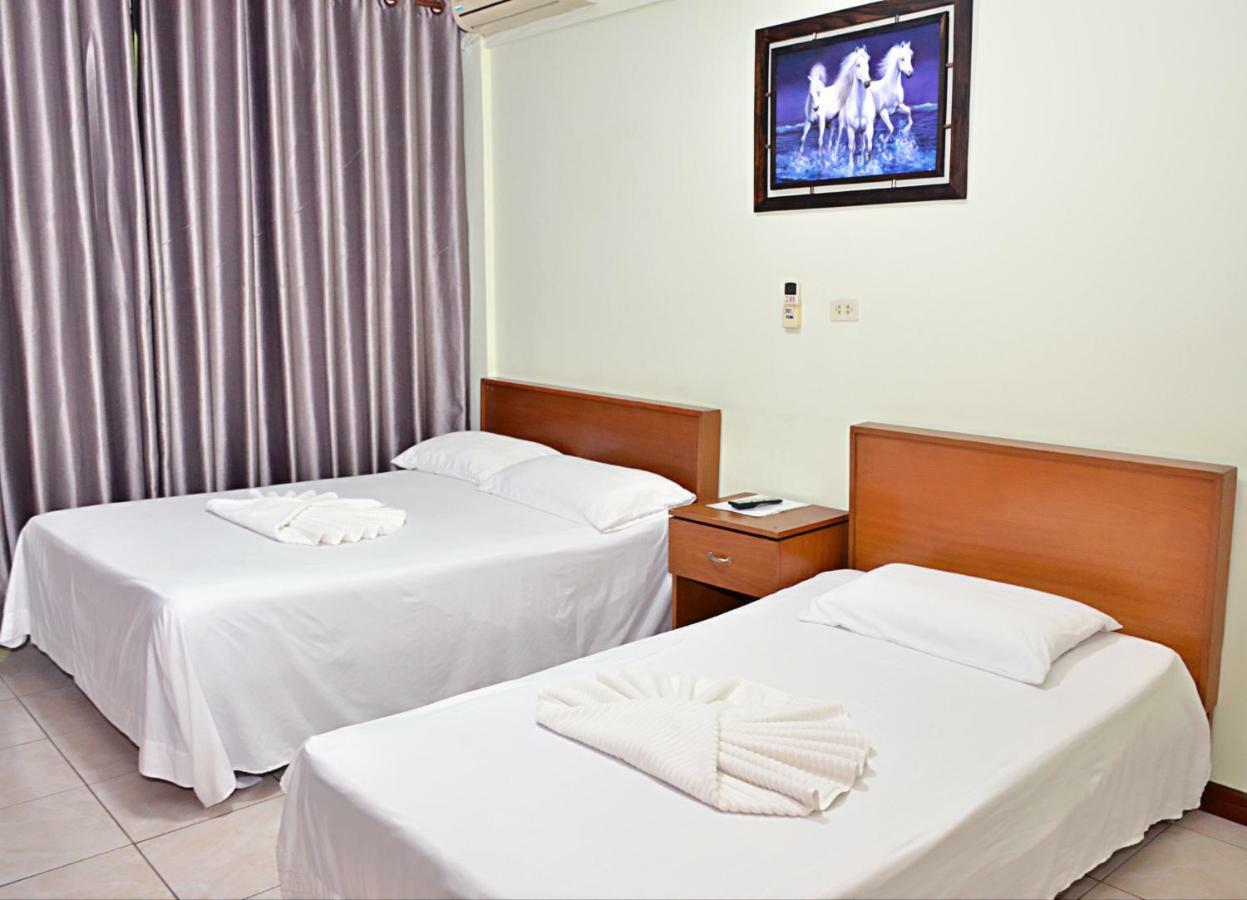 Hostal Ibiza Santa Cruz de La Sierra Eksteriør bilde